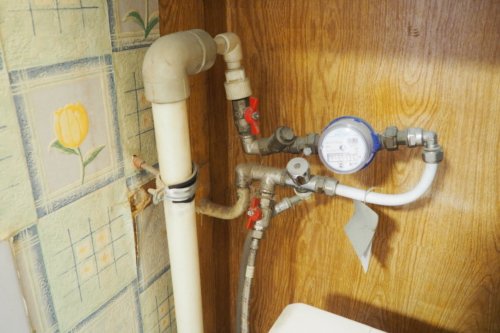 Ремонт водопровода в ванной и туалете под ключ